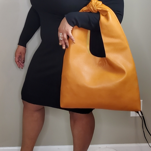 Boutique Knotted Hobo Bag - Picture 2 of 7